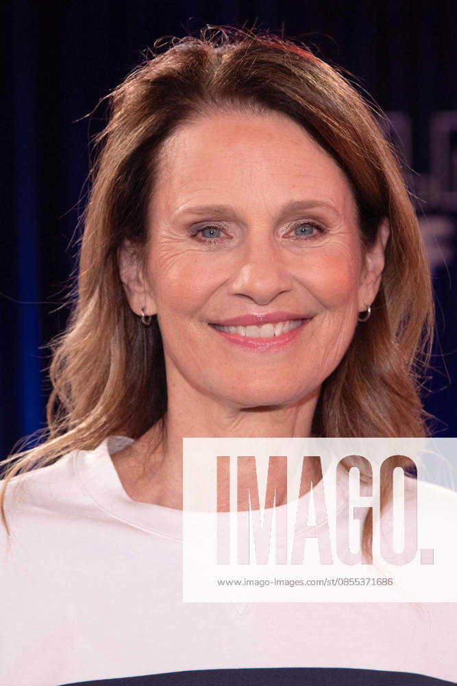 Katrin MUELLER HOHENSTEN, Müller Hohenstein, presenter, portrait, portrait, single image, cropped single motif, guest in the program ,,Koelner Treff,, on WDR television