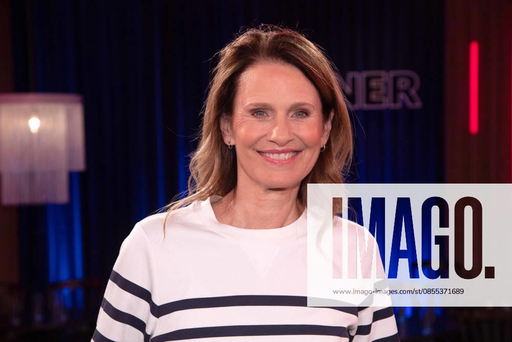 Katrin MUELLER HOHENSTEN, Müller Hohenstein, presenter, portrait, portrait, single image, cropped single motif, guest in the program ,,Koelner Treff,, on WDR television