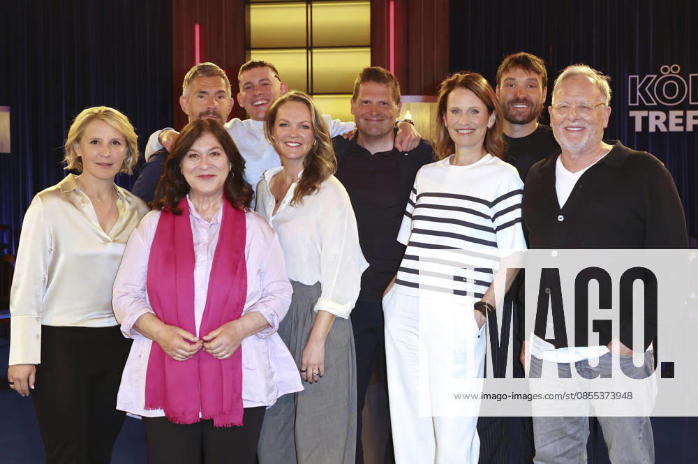 Susan Link, Micky Beisenherz, Eva Mattes, Jerry Vsan, Eva Brenner, Jan Ullrich, Katrin Mueller Hohenstein, Rick Zabel and Dietrich Grönemeyer at the recording of the WDR talk show Kölner Treff at WDR Studio BS 3 Cologne, 30 04 2026 Foto:xFuturexImagex koelner_treff3004_6401