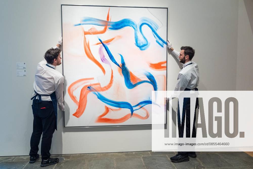 Auction assistants pose with Willem de Kooning Untitled XLII during May Marquee Modern & Contemporary Auctions press preview at Sotheby s The Breuer in New York, NY on May 1, 2026. Bronx USA - ZUMAr339 20260501_znp_r339_005