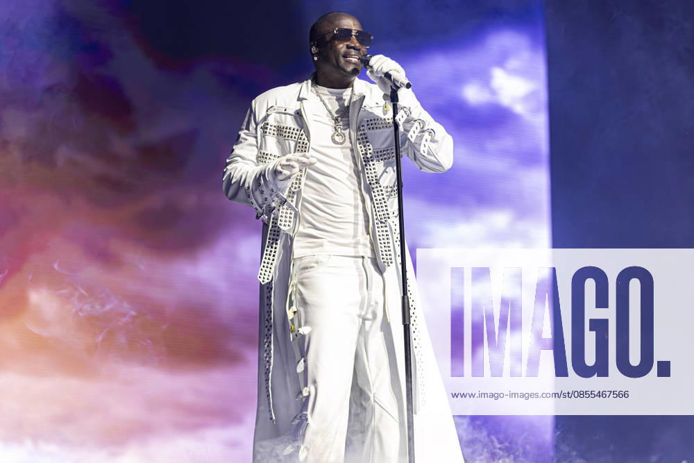 Akon performs at Co-Op Live Senegalese-American singer Akon performs at Co-Op Live, Manchester, England, 1st May 2026, Credit:Mike Gray Avalon