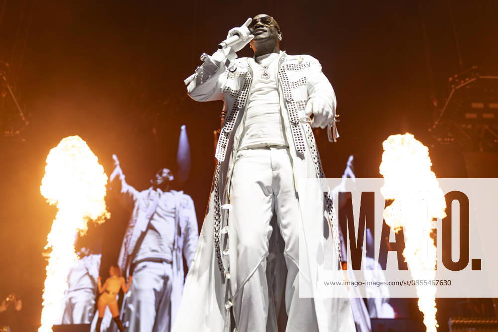 Akon performs at Co-Op Live Senegalese-American singer Akon performs at Co-Op Live, Manchester, England, 1st May 2026, Credit:Mike Gray Avalon