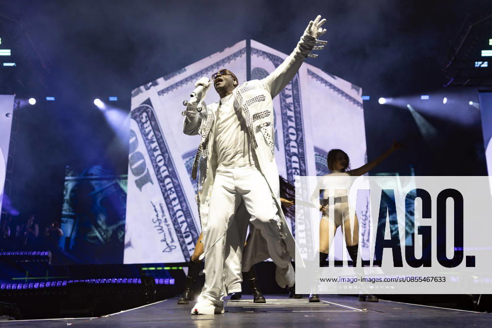 Akon performs at Co-Op Live Senegalese-American singer Akon performs at Co-Op Live, Manchester, England, 1st May 2026, Credit:Mike Gray Avalon