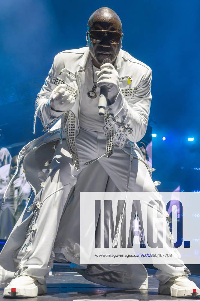 Akon performs at Co-Op Live Senegalese-American singer Akon performs at Co-Op Live, Manchester, England, 1st May 2026, Credit:Mike Gray Avalon