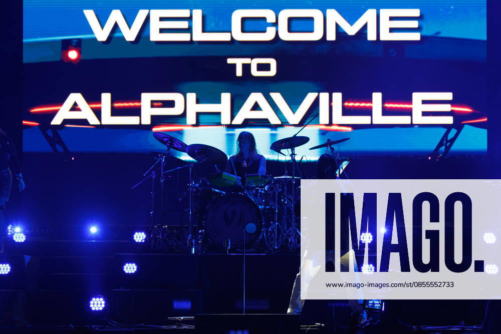 Ela, Alphaville at event EHC Happy Weekend 2026, 3 EHC Star Night on 03 05 2026 in Königsbrunn, Pharmpur Eisarena Bayern Germany
