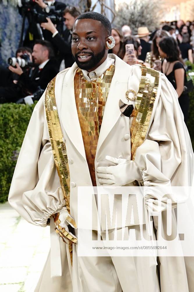 John Imah at arrivals for The 2026 Costume Institute Exhibition COSTUME ART Opening Night Met Gala - Part 4, The Metropolitan Museum of Art, New York, NY, May 04, 2026. Photo By: Kristin Callahan Everett Collection The 2026 Costume Institute Exhibition COSTUME ART Opening Night Met Gala - Part 4 PUBLICATIONXNOTxINxCANxCHNxFRAxITAxJPNxNORxPOLxRUSxESPxUKxUSA
