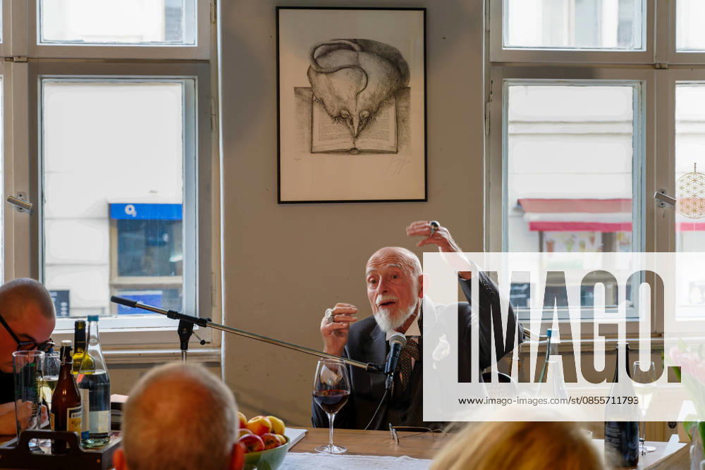 Kunst Kultur Literatur Buchhandel 04 05 2026 Potsdam Landeshauptstadt Brandenburg wist derliteraturladen Markus Lüpertz German painter, graphic artist and sculptor one of the most famous contemporary German artists of the present, reads his own texts Potsdam GER