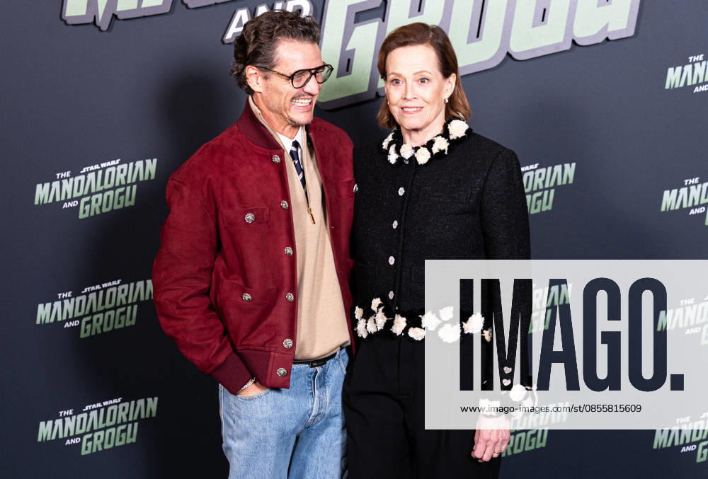 Avp The Mandalorian and Grogu at Grand Rex Vip Actor Sigourney Weaver and Pedro Pascal 455628 2026 05 05