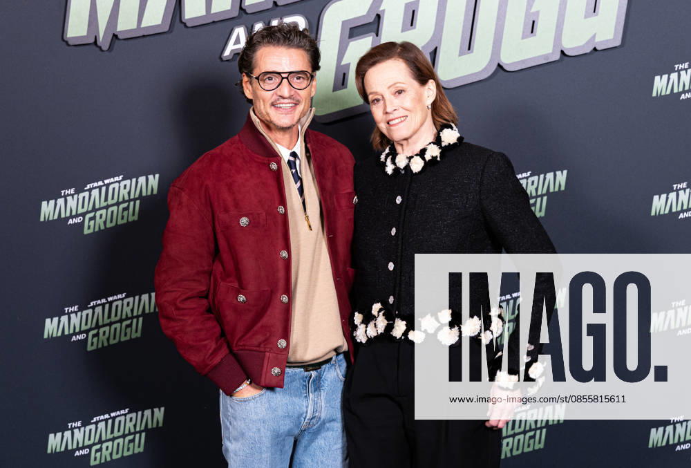 Avp The Mandalorian and Grogu at Grand Rex Vip Actor Sigourney Weaver and Pedro Pascal 455628 2026 05 05