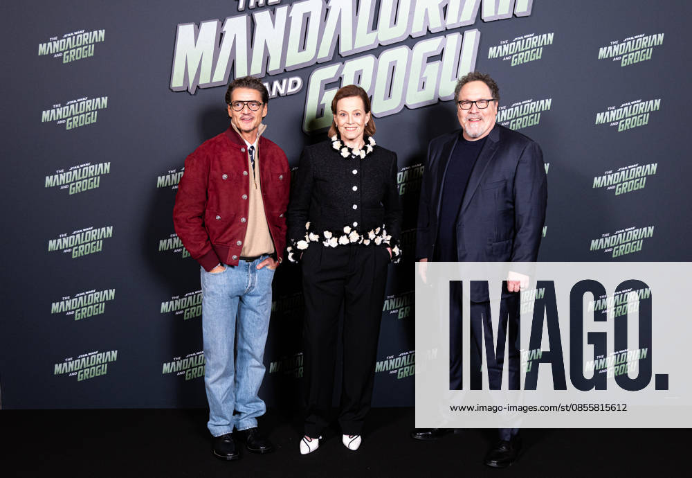 Avp The Mandalorian and Grogu at Grand Rex Vip Actor Pedro Pascal Sigourney Weaver and Jon Favreau 455628 2026 05 05