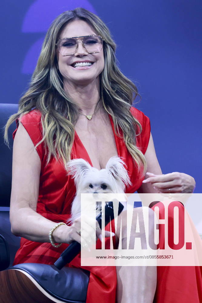 ABB OMR Heidi Klum model red dress glasses dog Fritz on stage as guest at the digital fair OMR in the exhibition halls on 06 05 2026 of Hamburg Messe Berlin Germany