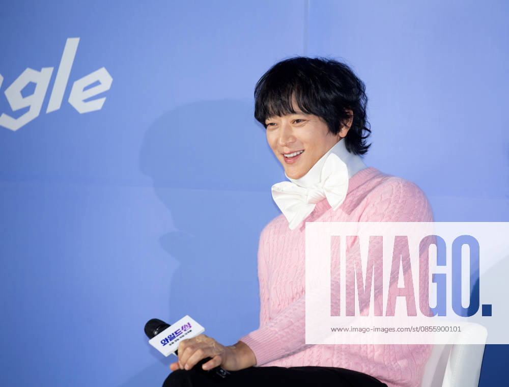 : Cast member Gang Dong-Won at a press conference for the movie Wild Sing in Seoul, South Korea. The Korean comedy movie recreates earlier era of K-pop scene. aflo_329509737