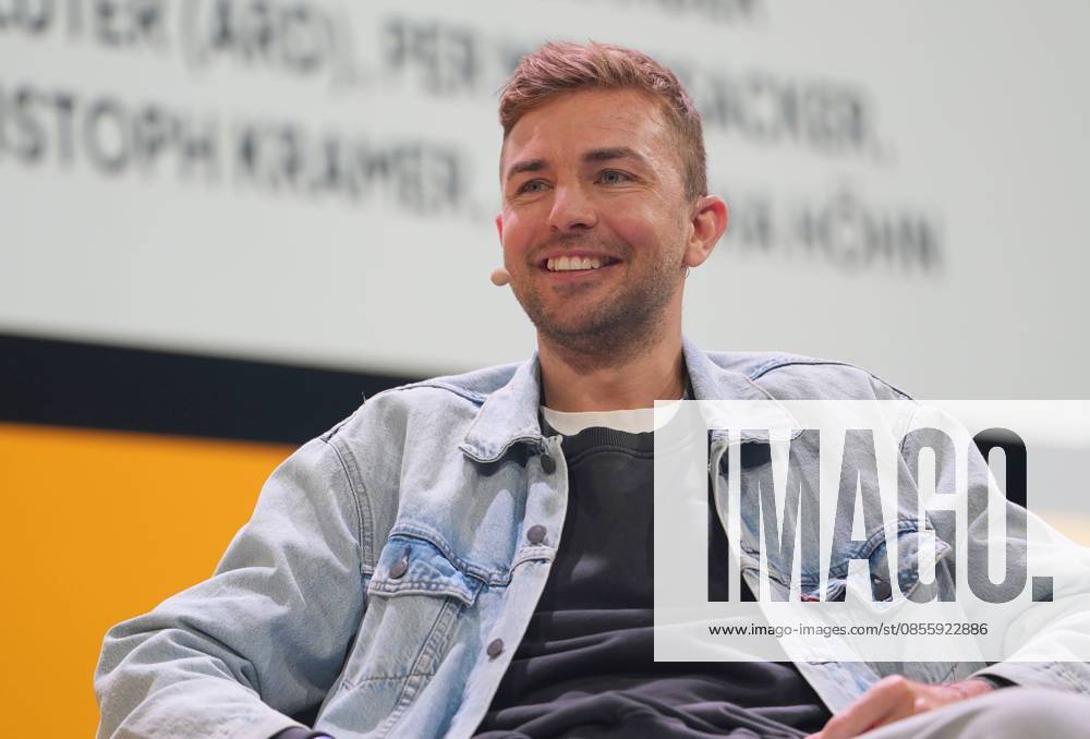 GER, Hamburg, trade fair, exhibition halls, Online Marketing Rockstars Festival, event for digital marketing and technology, OMR Expo, trade fair, OMR Festival 2026 in Hamburg, Christoph Kramer former national soccer player, presenter, author CE