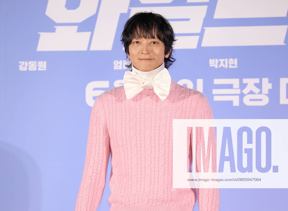 S. Korean actor Kang Dong-won S. Korean actor Kang Dong-won South Korean actor Kang Dong-won, who stars in the new movie Wild Sing, attends a publicity event in Seoul on May 7, 2026, to promote the movie, set to hit local screens in South Korea on June 3. (Yonhap) 2026-05-08 09:41:32 < 1980-2026 YONHAPNEWS AGENCY. .> ¼¿ïƯº°½Ã