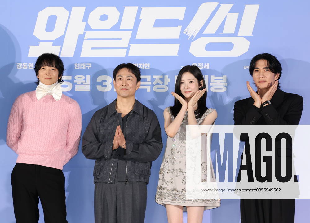Movie Wild Sing Movie Wild Sing The stars of the new movie Wild Sing -- Kang Dong-won, Oh Jung-sae, Park Ji-hyun and Um Tae-goo (L to R) -- pose for a photo during a publicity event in Seoul on May 7, 2026, to promote the movie, set to hit local screens in South Korea on June 3. (Yonhap) 2026-05-08 10:05:34 < 1980-2026 YONHAPNEWS AGENCY. .> ¼¿ïƯº°½Ã