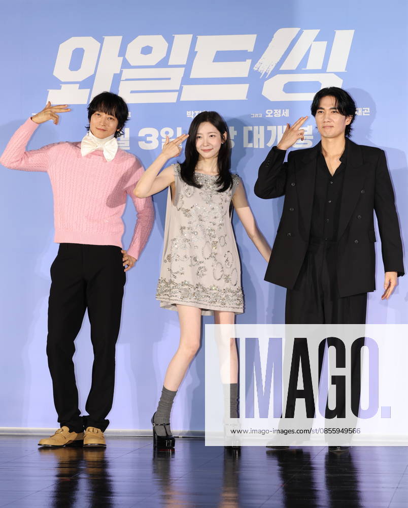 Movie Wild Sing Movie Wild Sing The stars of the new movie Wild Sing -- Kang Dong-won, Park Ji-hyun and Um Tae-goo (L to R) -- pose for a photo during a publicity event in Seoul on May 7, 2026, to promote the movie, set to hit local screens in South Korea on June 3. (Yonhap) 2026-05-08 10:05:45 < 1980-2026 YONHAPNEWS AGENCY. .> ¼¿ïƯº°½Ã
