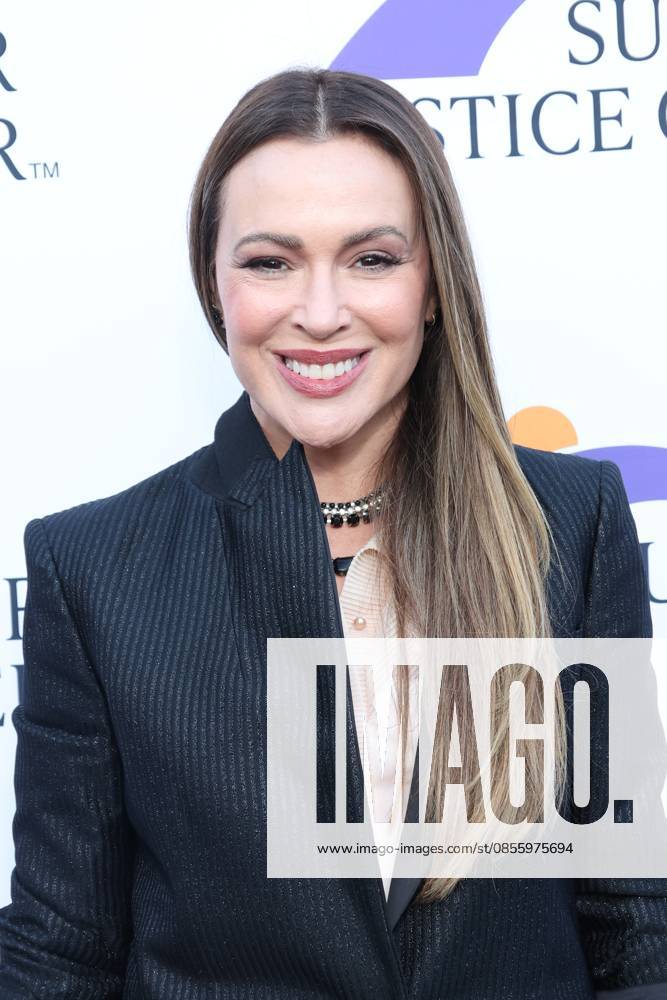 Alyssa Milano attends the 2026 Bridge to Justice Gala in Los Angeles Los Angeles CA May 7 Alyssa Milano attends the 2026 Bridge to Justice Gala hosted by The Survivor Justice Center on May 7, 2026 Credit AdMedia 455688 2026 05 07 Los Angeles United States Milano, Alyssa
