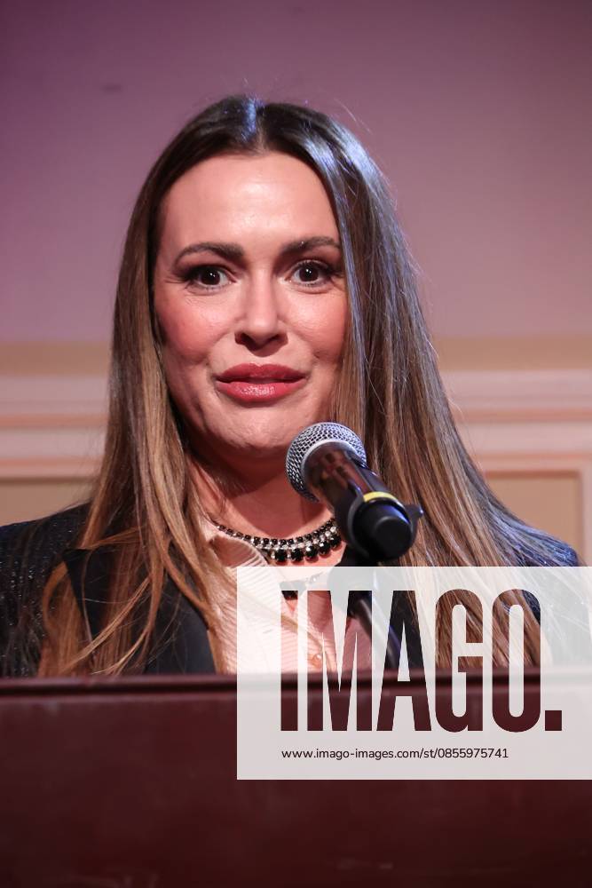 Alyssa Milano attends the 2026 Bridge to Justice Gala in Los Angeles Los Angeles CA May 7 Alyssa Milano speaks at the 2026 Bridge to Justice Gala hosted by The Survivor Justice Center on May 7, 2026 Credit AdMedia 455688 2026 05 07 Los Angeles United States Milano, Alyssa
