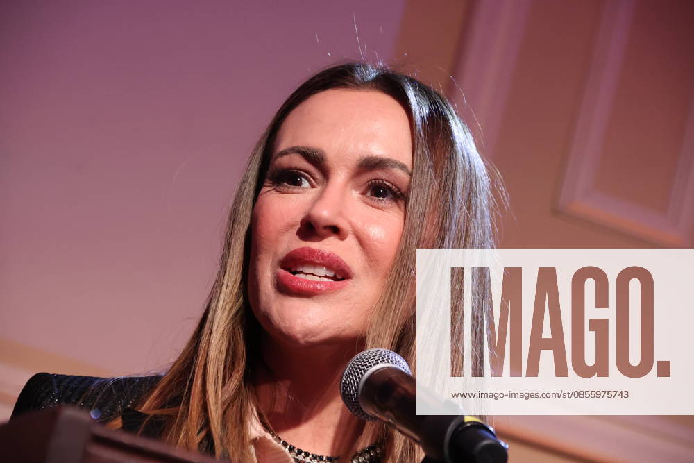 Alyssa Milano attends the 2026 Bridge to Justice Gala in Los Angeles Los Angeles CA May 7 Alyssa Milano speaks at the 2026 Bridge to Justice Gala hosted by The Survivor Justice Center on May 7, 2026 Credit AdMedia 455688 2026 05 07 Los Angeles United States Milano, Alyssa