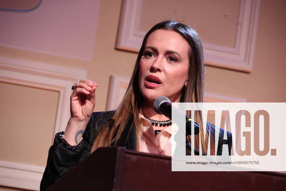 Alyssa Milano attends the 2026 Bridge to Justice Gala in Los Angeles Los Angeles CA May 7 Alyssa Milano speaks at the 2026 Bridge to Justice Gala hosted by The Survivor Justice Center on May 7, 2026 Credit AdMedia 455688 2026 05 07 Los Angeles United States Milano, Alyssa