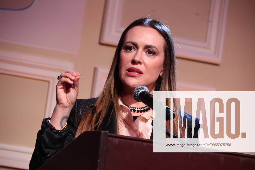 Alyssa Milano attends the 2026 Bridge to Justice Gala in Los Angeles Los Angeles CA May 7 Alyssa Milano speaks at the 2026 Bridge to Justice Gala hosted by The Survivor Justice Center on May 7, 2026 Credit AdMedia 455688 2026 05 07 Los Angeles United States Milano, Alyssa