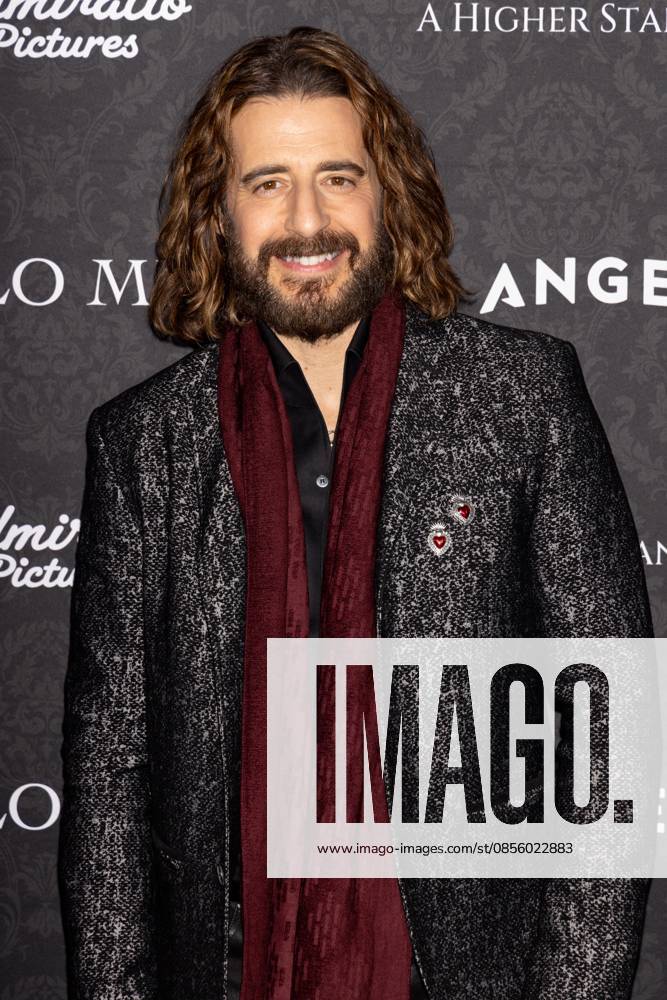 Jonathan Roumie at arrivals for SOLO MIO Premiere, Regal Times Square, New York, NY, January 27, 2026. Photo By: Ryan Billings Everett Collection2627J03 BX005 PUBLICATIONXNOTxINxCANxCHNxFRAxITAxJPNxNORxPOLxRUSxESPxUKxUSA