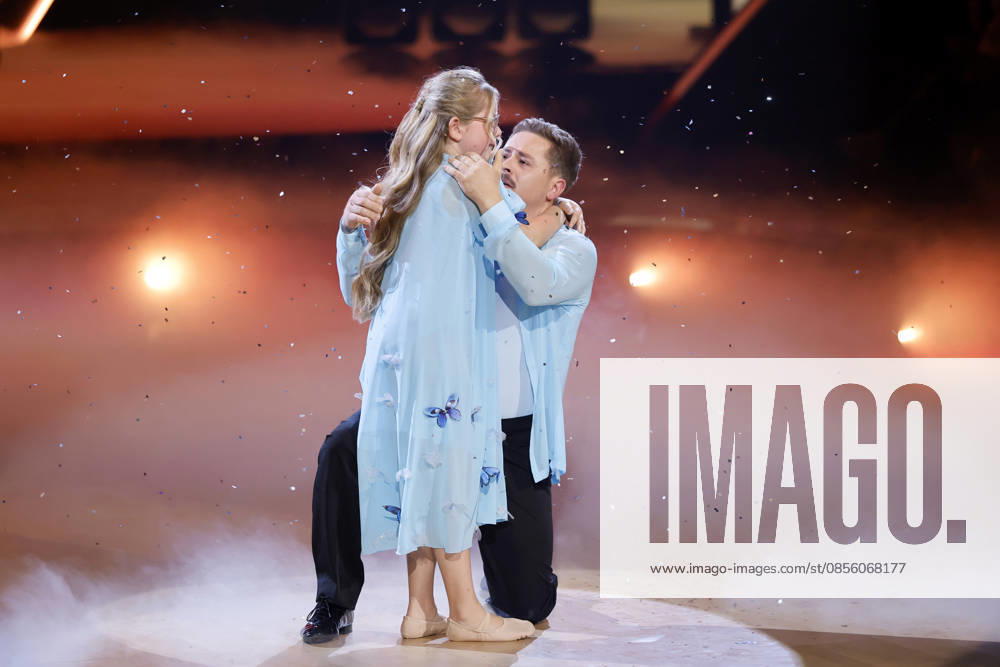 Drummer Gustav Schäfer Tokio Hotel here dancing with his daughter Lotti is eliminated from the ninth dance show of the 19th season of the RTL dance show Lets Dance at the Coloneum Cologne, 08 05 2026 NRW Germany