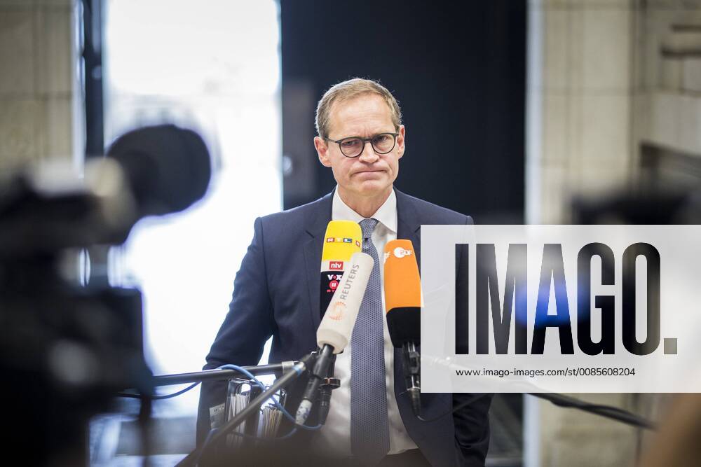 Michael Mueller SPD Governing Mayor of Berlin makes a statement during the meeting of the Federal Council in Berlin 21 09 2018 Berlin Germany