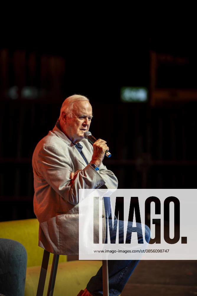 s-Hertogenbosch, Noord-Brabant, Netherlands: On May 9, 2026, actor and comedian JOHN CLEESE, participates in a Q&A session at Comic Con Holland in s-Hertogenbosch, Netherlands, May 9, 2026. s-Hertogenbosch Netherlands - ZUMAp202 20260509_zip_p202_015