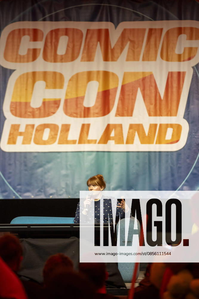 s-Hertogenbosch, Noord-Brabant, Netherlands: Actor and director BRYCE DALLAS HOWARD, known for her roles in the Jurassic World movies, The Mandalorian , The Village , and The Help , participates in a Q&A session at Comic Con Holland in s-Hertogenbosch, Netherlands. s-Hertogenbosch Netherlands - ZUMAp202 20260509_zip_p202_005