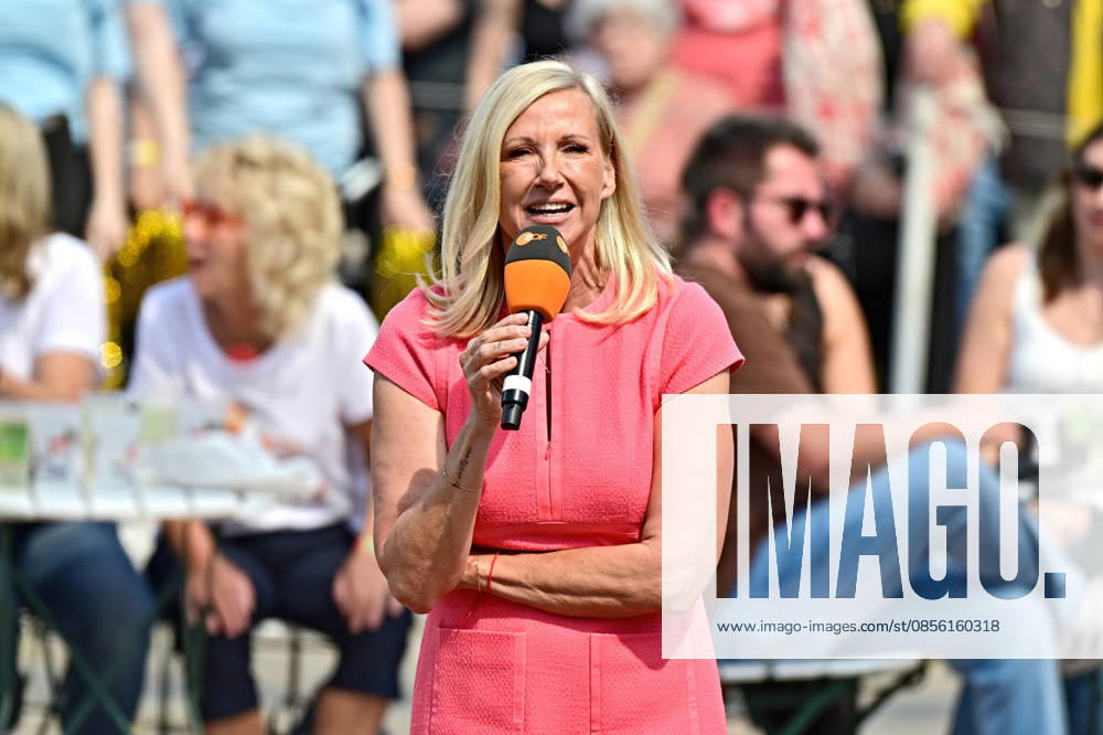 ZDF Fernsehgarten presenter Andrea Kiwi Kiewel during the ZDF entertainment show Fernsehgarten on 10 05 2026 in Mainz 20260510MWI120153