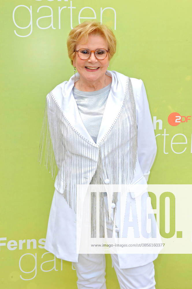 ZDF Fernsehgarten singer Peggy March during the ZDF entertainment show Fernsehgarten on 10 05 2026 in Mainz 20260510MWI120912