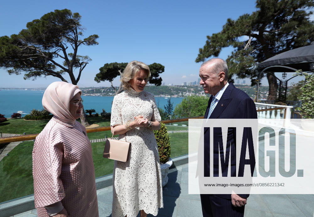 Turkish President Recep Tayyip Erdogan ISTANBUL, TURKIYE - MAY 11: (---- - MANDATORY CREDIT - TURKISH PRESIDENCY MUSTAFA KAMACI HANDOUT - NO MARKETING NO ADVERTISING CAMPAIGNS - DISTRIBUTED AS A SERVICE TO CLIENTS----) Turkish President Recep Tayyip Erdogan and Turkish First Lady Emine Erdogan meet with Queen Mathilde of Belgium at Dolmabahce Palace in Istanbul, Turkiye, on May 11, 2026. TUR Presidency Mustafa Kamaci Anadolu Istanbul Turkey. Editorial use only. Please get in touch for any other usage.