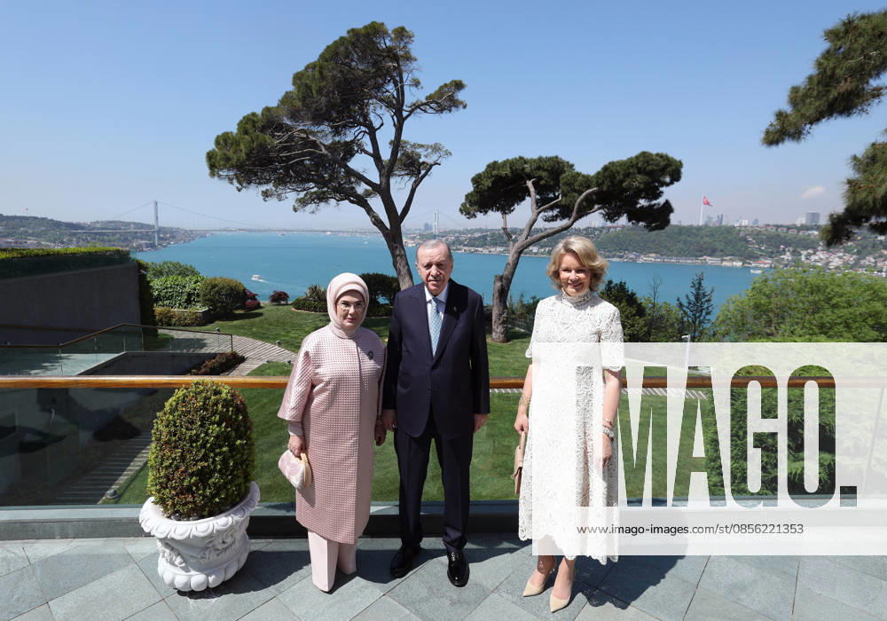 Turkish President Recep Tayyip Erdogan ISTANBUL, TURKIYE - MAY 11: (---- - MANDATORY CREDIT - TURKISH PRESIDENCY MUSTAFA KAMACI HANDOUT - NO MARKETING NO ADVERTISING CAMPAIGNS - DISTRIBUTED AS A SERVICE TO CLIENTS----) Turkish President Recep Tayyip Erdogan and Turkish First Lady Emine Erdogan meet with Queen Mathilde of Belgium at Dolmabahce Palace in Istanbul, Turkiye, on May 11, 2026. TUR Presidency Mustafa Kamaci Anadolu Istanbul Turkey. Editorial use only. Please get in touch for any other usage.