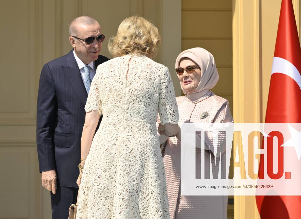 Turkish President Recep Tayyip Erdogan, Queen Mathilde of Belgium and Turkish First Lady Emine Erdogan pictured at a diplomatic meeting on day two of a Belgian economic mission to Turkey, in Istanbul on Monday 11 May 2026. The Queen of the Belgians is visiting Turkey from 10 to 14 May. POOLxPHILIPxREYNAERS 173487602