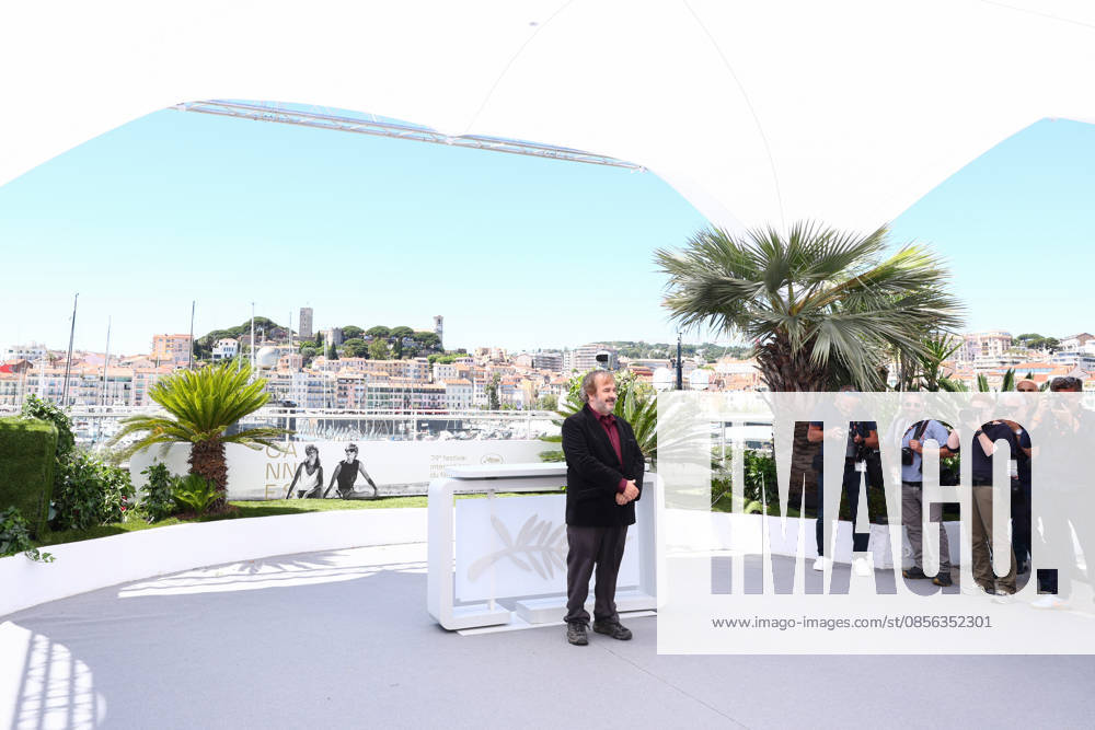 Cannes, Cote D azur, France: PETER JACKSON attends the Honorary Palme d Or photocall at the 79th Annual Cannes Film Festival at Palais des Festivals in Cannes, France Cannes France - ZUMAc179 20260512_zep_c179_004