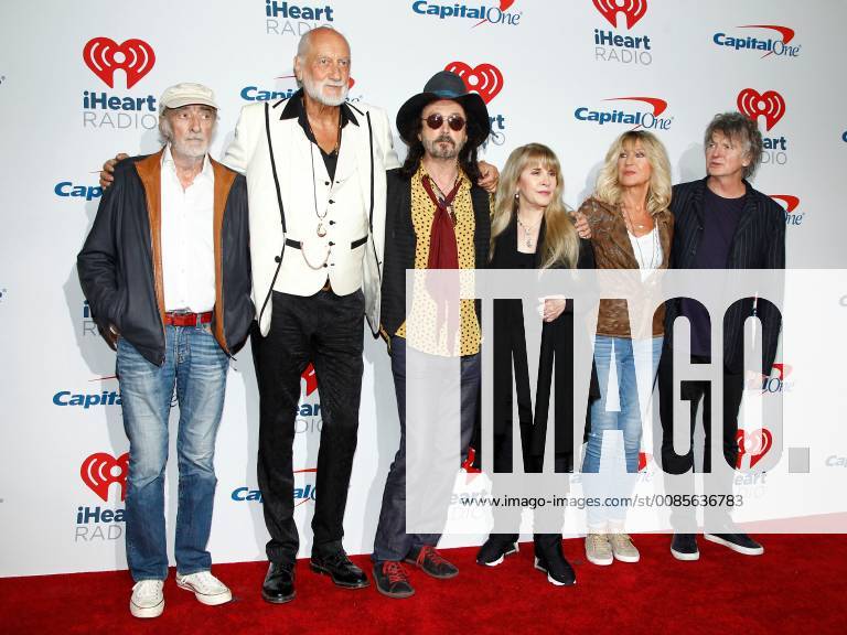 John McVie, Mick Fleetwood, Mike Campbell, Stevie Nicks, Christine McVie and Neil Finn of Fleetwood Mac arrive for the iHeartRadio Music Festival at the T-Mobile Arena in Las Vegas, Nevada on September 21, 2018. LVP2018092154 JAMESxATOA