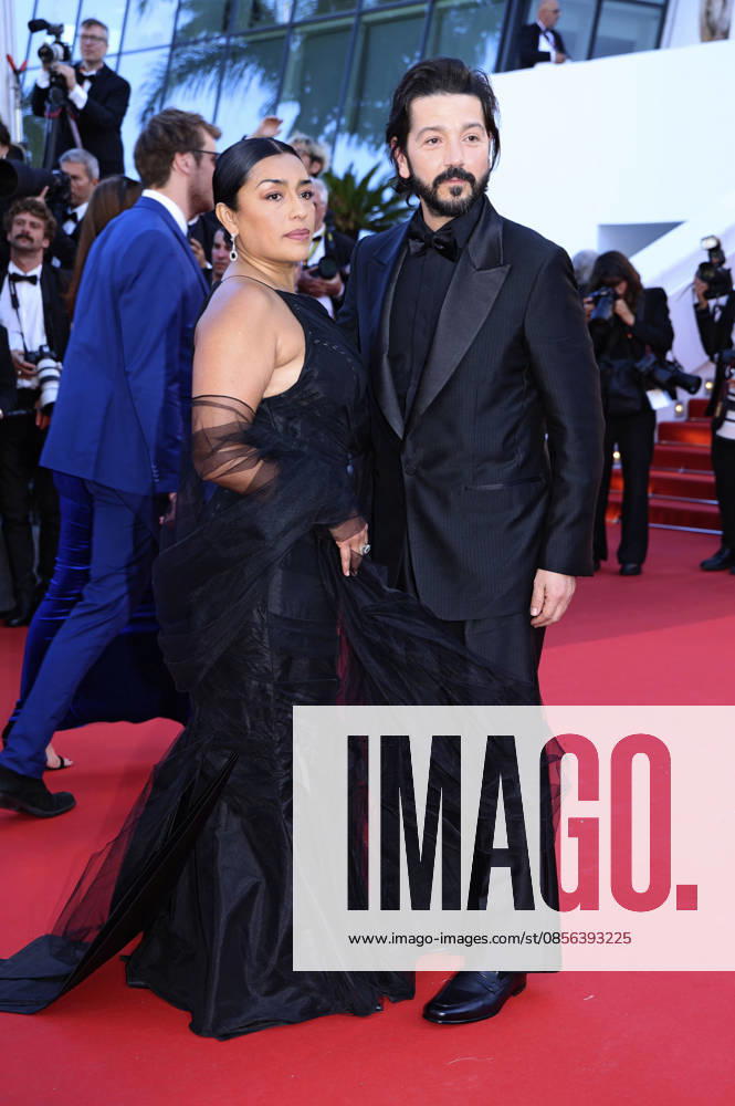 Adriana Paz and Diego Luna at the Opening Ceremony with the premiere of the feature film La VÃ nus Electrique The Electric Kiss at the Festival de Cannes 2026 79 Cannes International Film Festival at the Palais des Festivals Cannes, 12 05 2026 Foto:xD.xBedrosianx xFuturexImagex opening_6624