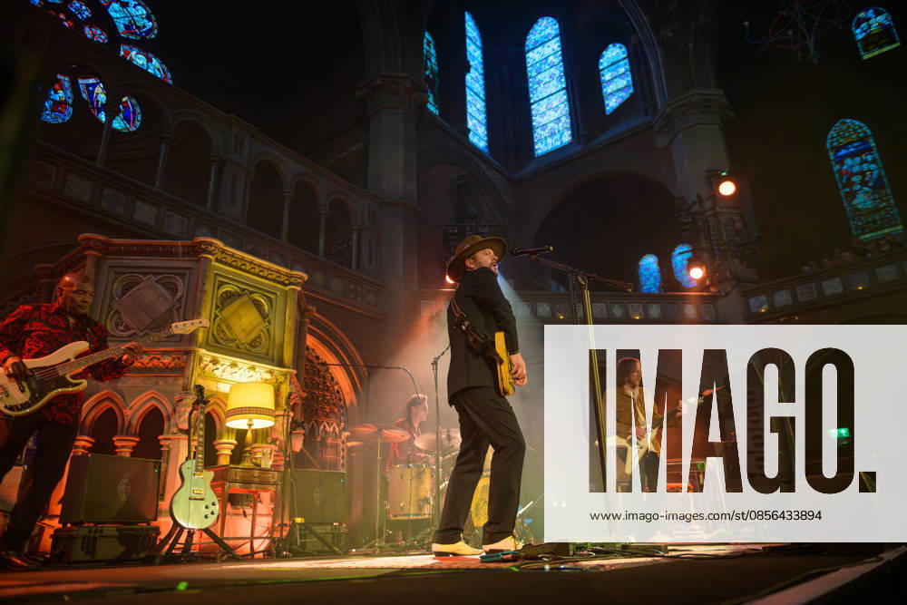 Kiefer Sutherland performs live in the Union Chapel, London, 12 May 2026 Kiefer Sutherland performs live in Union Chapel, London, 12 May 2026 ., Credit:Tina Korhonen Tina Korhonen - B162 Avalon United Kingdom, London