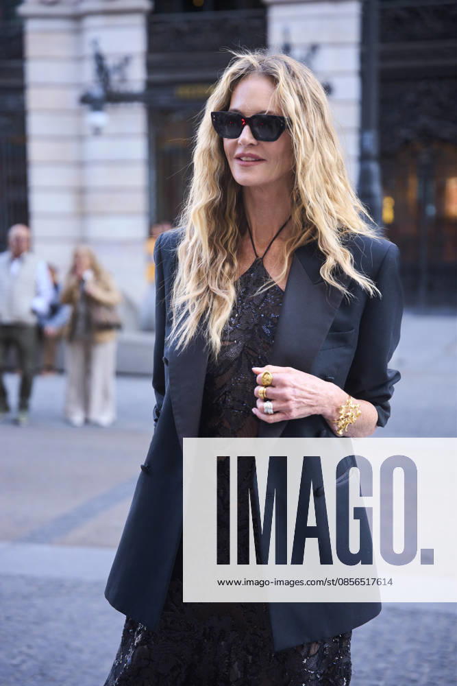 Elle Macpherson attends Prix dâ€⠢Excellence de la Beaute red carpet at Real Casino on May 13, 2026 in Madrid, Spain Madrid Spain - ZUMAg15_ 20260513_zaf_g15_034