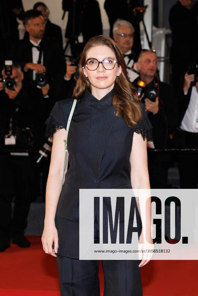Aurore Bergé, Ministre déléguée chargé de lÉgalité entre les femmes et les hommes et de la Lutte contre les discriminations Montée des marches du film Labandon lors du 79ème Festival International du Film de Cannes, le 13 mai 2026 Jacovides Moreau Bestimage Red carpet for Forsaken at the 79th Cannes International Film Festival on May 13, 2026 Cannes France