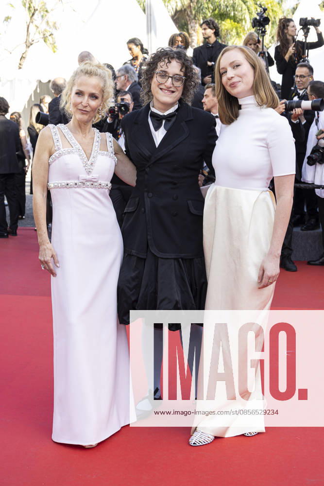La vie d une Femme (A women s life) Screening at the 79th Cannes Film Festival Hannah Einbinder, Jane Schoenbrun, Gillian Anderson attend the La Vie D Une Femme screening during the 79th annual Cannes Film Festival at Palais des Festivals on May 13, 2026 in Cannes, France.