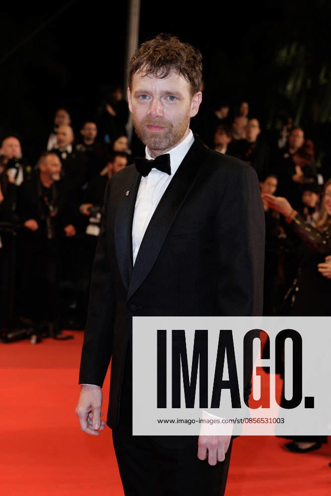 Antoine Reinartz Descente des marches du film Labandon lors du 79ème Festival International du Film de Cannes, le 13 mai 2026 Olivier Borde Bestimage People leaving the red carpet for Forsaken at the 79th Cannes International Film Festival on May 13, 2026 Cannes France