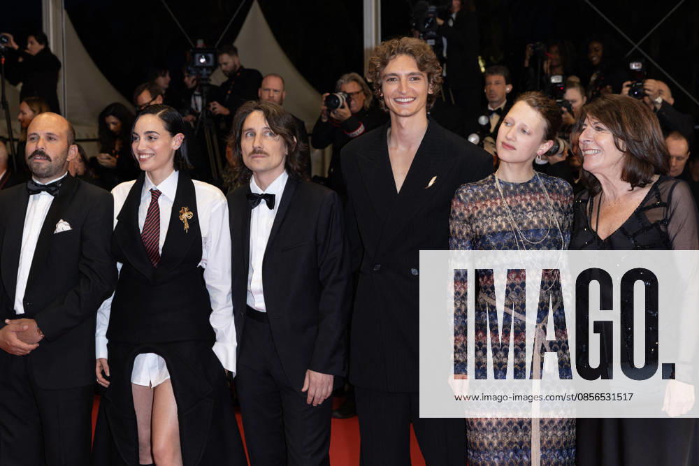 Pierre Antoine Billon, Souheila Yacoub, Bérenger Thouin, Vassili Schneider, Yile Yara Vianello, Enrica Capra Montée des marches du film Labandon lors du 79ème Festival International du Film de Cannes, le 13 mai 2026 Olivier Borde Bestimage Red carpet for Forsaken at the 79th Cannes International Film Festival on May 13, 2026 Cannes France