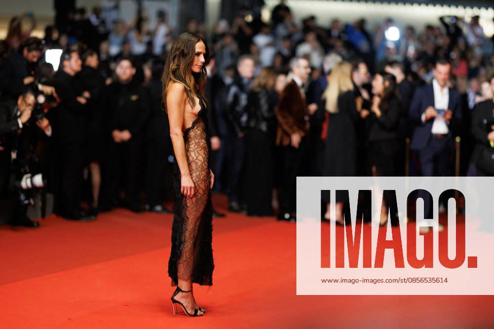 Jordana Brewster Montée des marches du film The Fast and the Furious lors du 79ème Festival International du Film de Cannes, le 13 mai 2026 Jacovides Moreau Bestimage Red carpet for The Fast and the Furious at the 79th Cannes International Film Festival on May 13, 2026 Cannes France