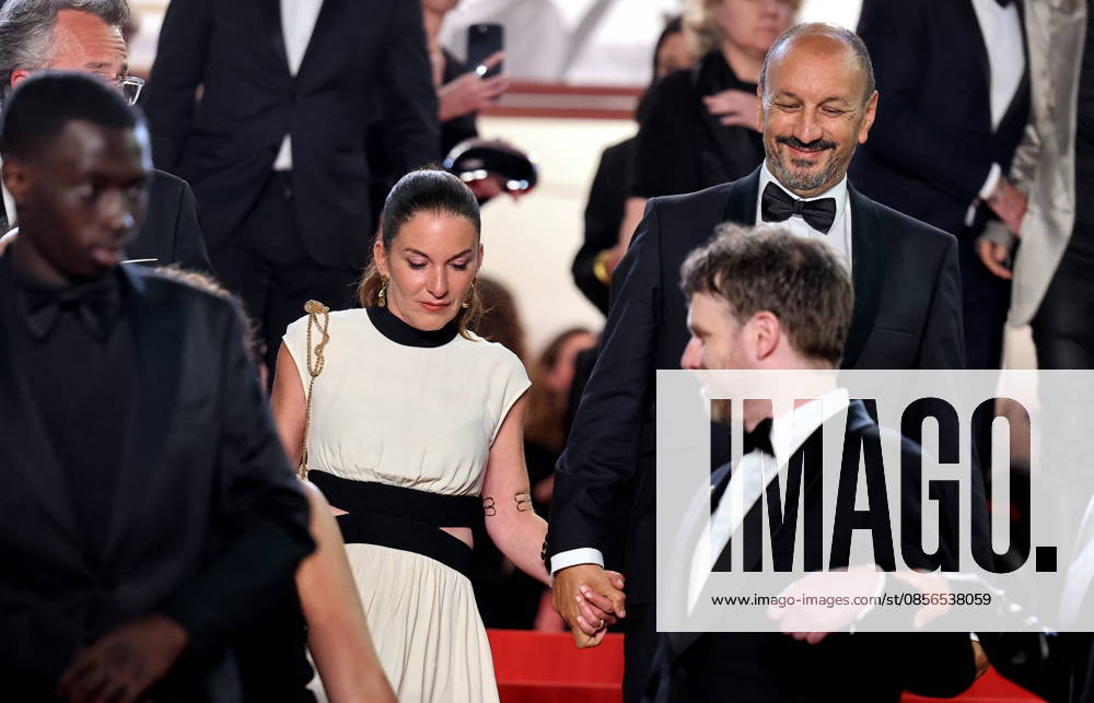 Mickaëlle Paty sister of Samuel Paty Descente des marches du film Labandon lors du 79ème Festival International du Film de Cannes, le 13 mai 2026 Jacovides Moreau Bestimage People leaving the red carpet for Forsaken at the 79th Cannes International Film Festival on May 13, 2026 Cannes France