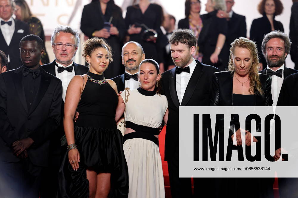 Diamadoua Sissoko, François Kraus, Emma Boumali, Mickaëlle Paty sister of Samuel Paty , Antoine Reinartz, Emmanuelle Bercot Descente des marches du film Labandon lors du 79ème Festival International du Film de Cannes, le 13 mai 2026 Jacovides Moreau Bestimage People leaving the red carpet for Forsaken at the 79th Cannes International Film Festival on May 13, 2026 Cannes France