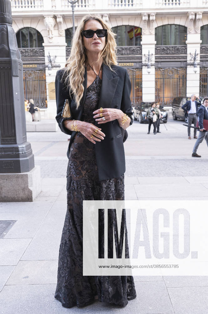 Elle Macpherson at the streets of downtown Madrid - 13 May 2026 Actress Elle Macpherson walks through the streets of downtown Madrid on May 13, 2026 in Madrid, Spain. Madrid Spain