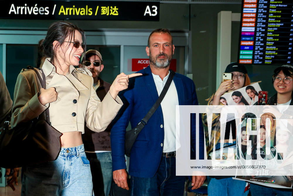 Becky Armstrong arrives at the Nice airport ahead of the 79th Cannes Film Festival, France, on May 14, 2026 Laetitia Notarianni Bestimage Celebs arrive at the Nice airport ahead of the 79th Cannes Film Festival, France, on May 14, 2026 Nice France