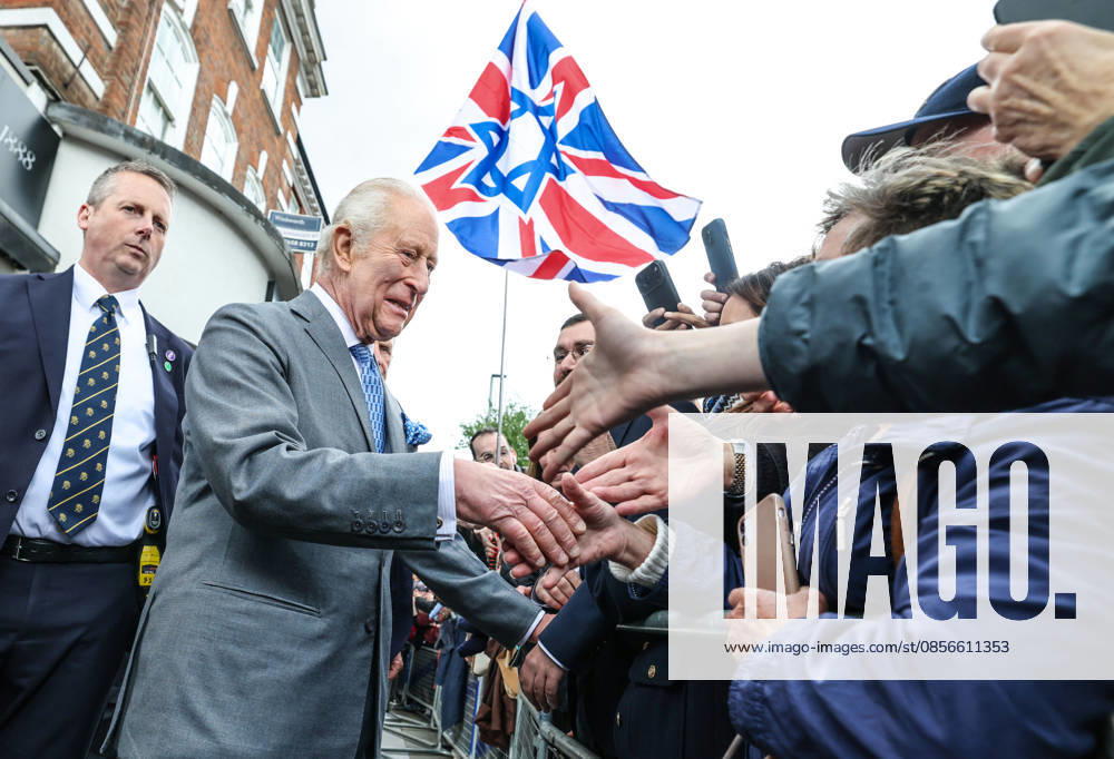 King Charles in Golders Green King Charles greets local residents in Golders Green in North London following the attack on Jewish residents., Credit:Richard Pohle PA ROTA - B68 Avalon Golders Green